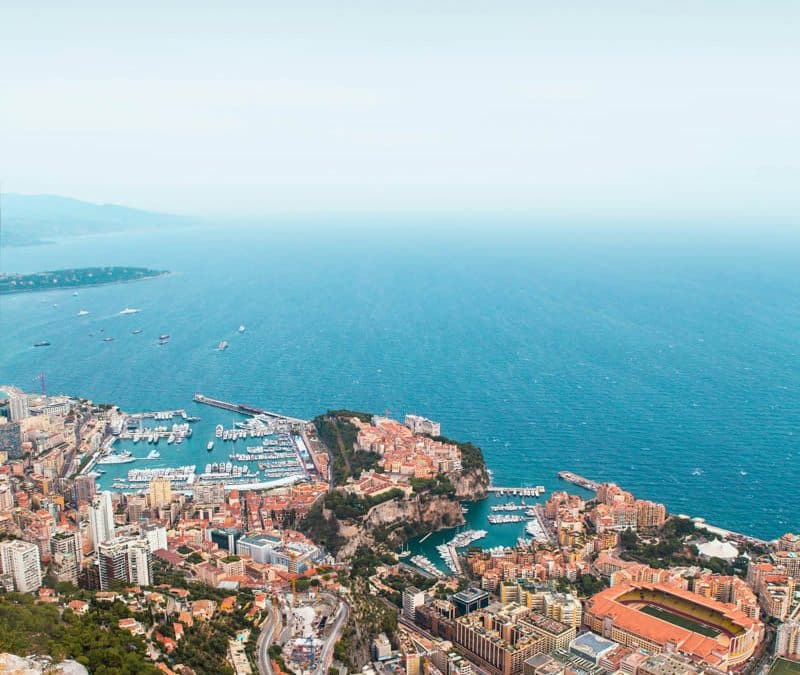 Découvrir Monaco par les airs : Une Expérience Inoubliable