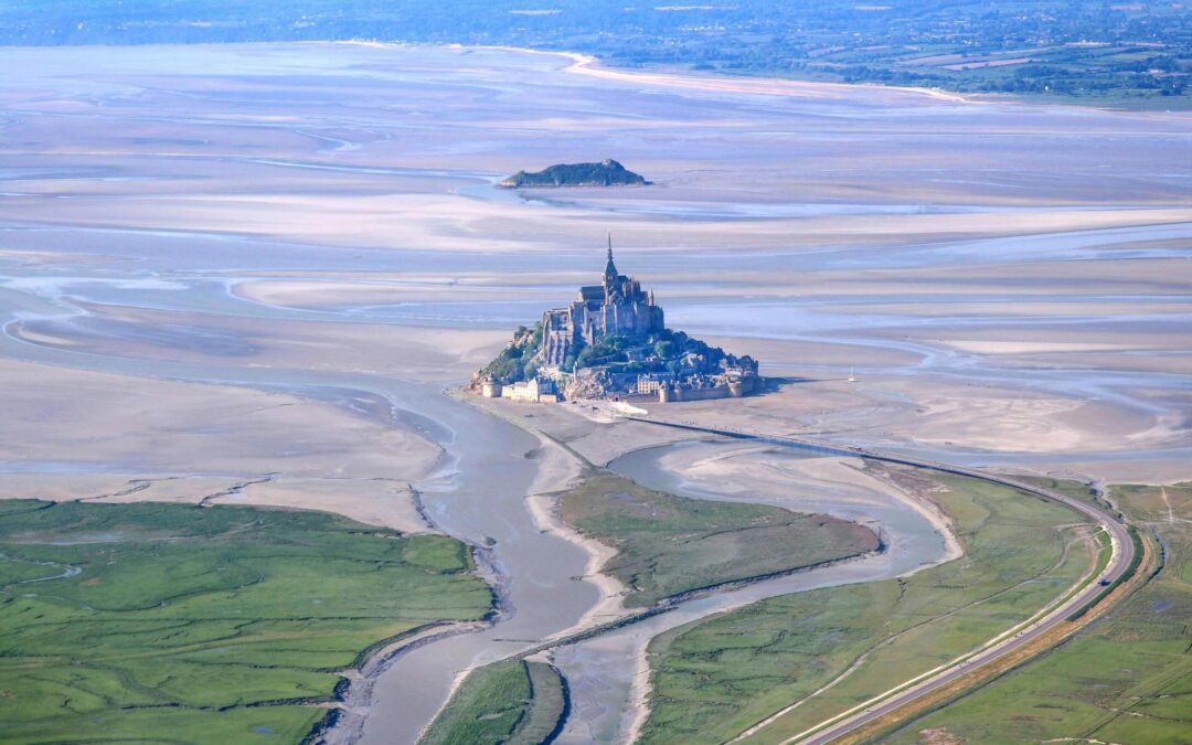Les traditions normandes : quel est l’art de vivre à la campagne et en bord de mer ?