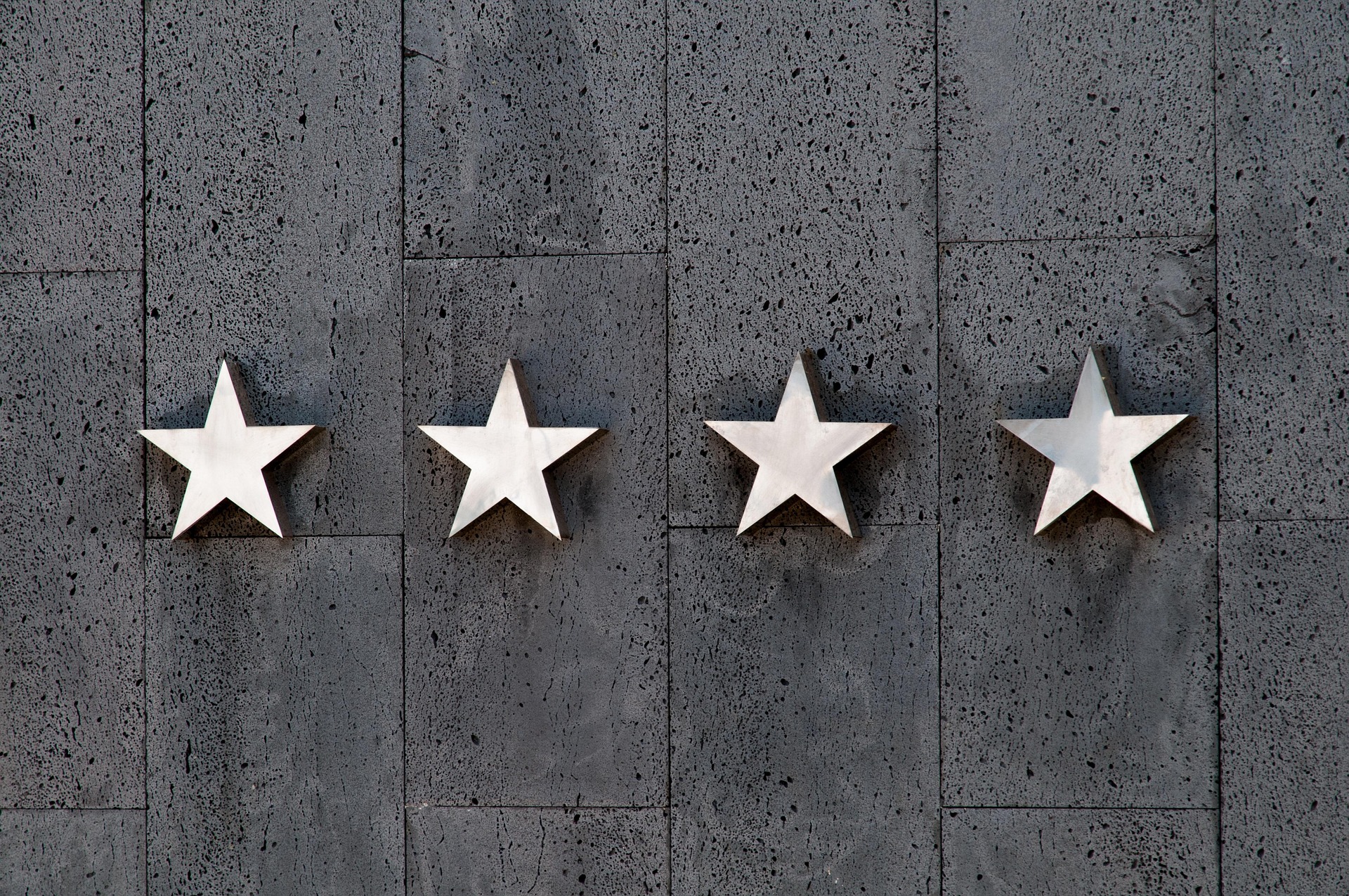 Luxe vs premium : quelles différences fondamentales ?